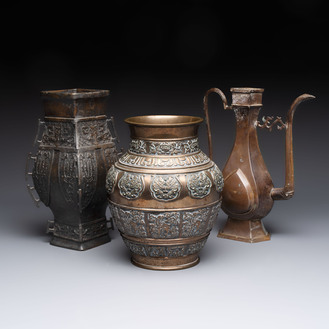 A Chinese bronze vase and ewer, and a Japanese vase, 18/19th C.
