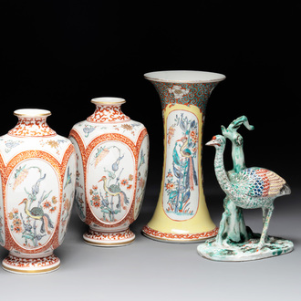 Three porcelain Kakiemon-style vases and a sculpture of a crane, France, Chantilly, 18/19th C.