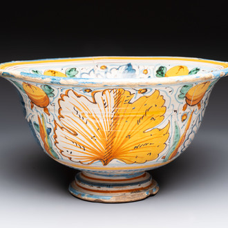 A large polychrome Italian maiolica bowl with floral design, Montelupo, 17th C.