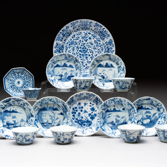 16 Chinese blue and white wares, Kangxi/Yongzheng