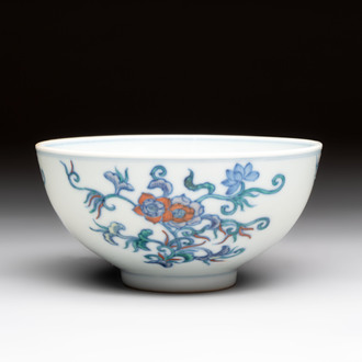 A Chinese doucai bowl with floral design, Wen Tang Ya Zhi 文棠雅制 mark, Daoguang
