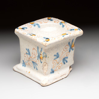 A polychrome Dutch maiolica salt, excavated in The Hague, probably Verstraeten workshop, Haarlem, 17th C.