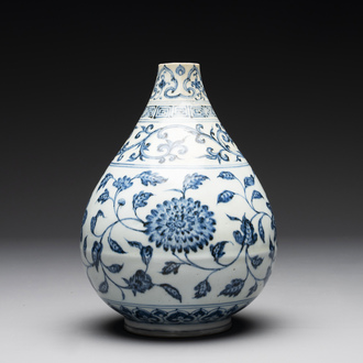 A Chinese blue and white 'yuhuchunping' vase with floral design, Ming