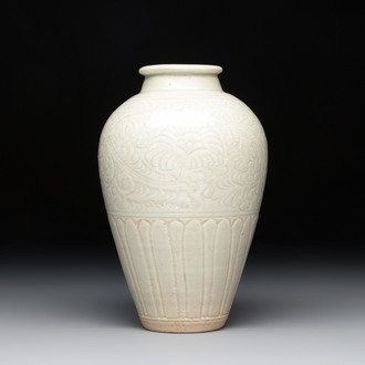 A Chinese qingbai vase with floral design, Song/Yuan