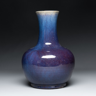 A Chinese flambé-glazed vase, 19th C.