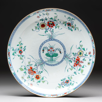 A Chinese doucai dish with floral design, Kangxi