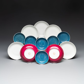 Six Chinese robin's egg-glazed saucers and seven ruby-back plates, Qianlong and Shengshengchun 生生春 marks, 19/20th C.