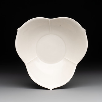 A Chinese 'ding' lobed dish, Guan 官 mark, Song or later