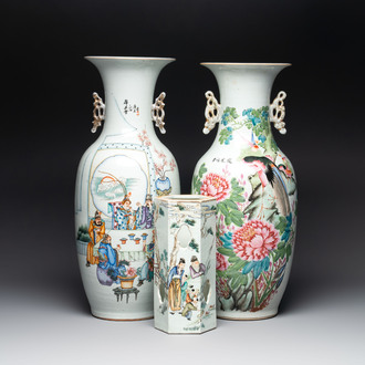 Two Chinese famille rose vases and a hexagonal hat stand, signed Qun Yi Hua Guan 群益畫館, Li Quanchang 李詮昌 and Cai Yun Xuan 彩雲軒, 19/20th C.