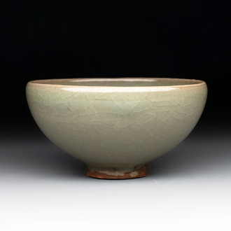 A Chinese green-glazed 'jun' tea bowl, Song/Yuan