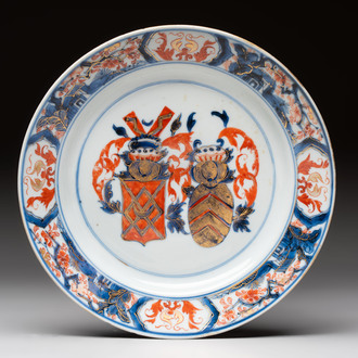 A Chinese Imari-style armorial soup plate with an alliance coat of arms of De Hoorn and Van den Berg for the Dutch market, Kangxi/Yongzheng