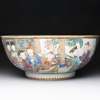 A rare and large Chinese Canton famille rose 'mandarin subject' bowl, Hua Xuan 花軒 and Qing Ju 清居 mark, Qianlong