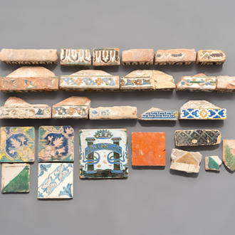 26 various tiles, border tiles and fragments, mainly Spain, incl. Toledo, 16th C. and later