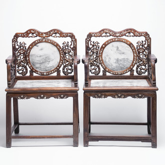 A pair of Chinese marble-inset mother-of-pearl-inlaid hongmu chairs, 19th C.