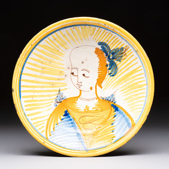 An Italian maiolica 'Portrait' dish, Sicily or Southern Italy, 17th C.
