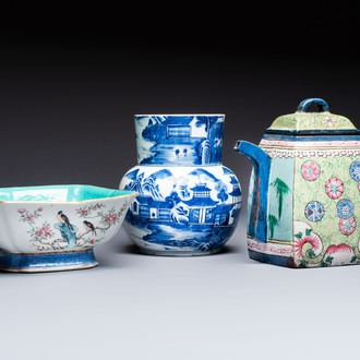 A Chinese famille rose tazza, a blue and white vessel and an enamelled Yixing stoneware teapot, 19th C.