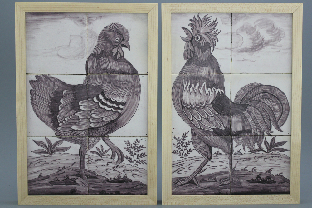 Paire de tableaux de carreaux en fa&iuml;ence de Delft, mangan&egrave;se, d&eacute;cor de coq et poule, 18e