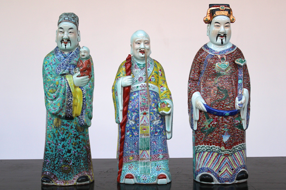 Lot de 3 figures immortelles en porcelaine chinoise, 19e