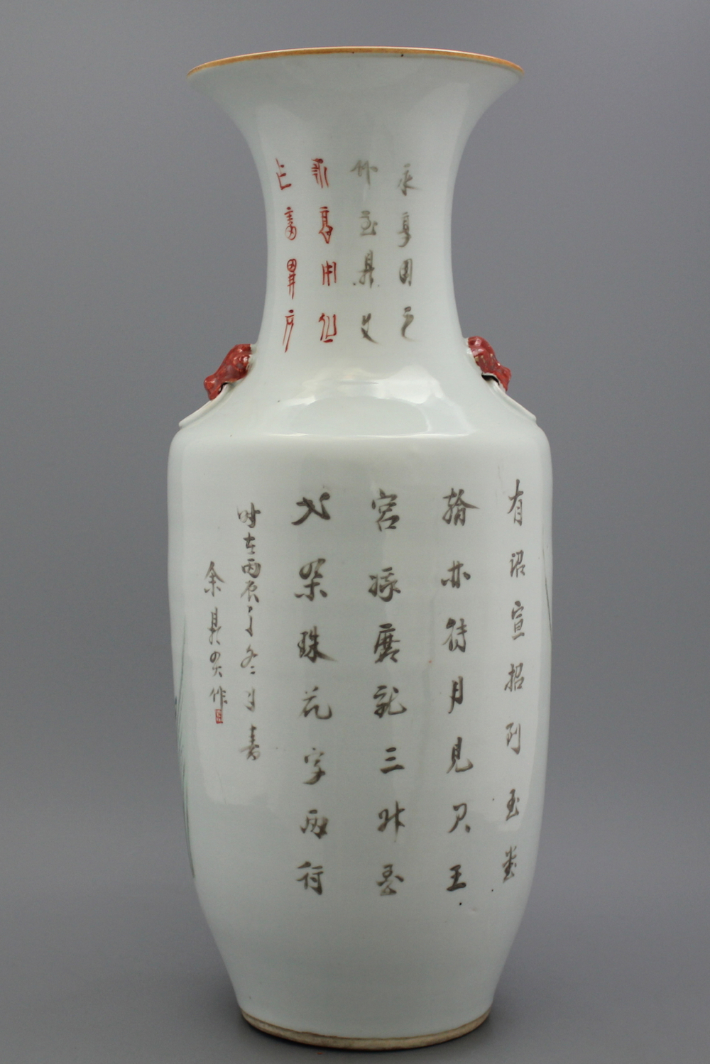 Mooie vaas in Chinees porselein met afbeelding dames, 19e-20e eeuw.