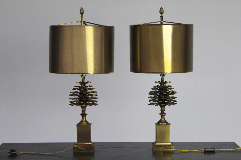 Paar lampen in brons met decor van sparren, Maison Charles, Parijs, ca. 1950