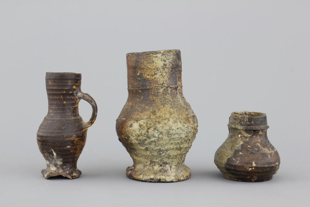 A group of 7 various German stoneware jugs, 16th C.
