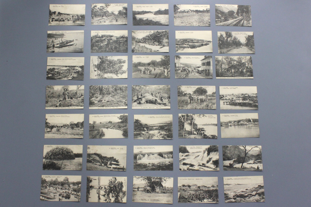 Lot de 72 cartes-photos en noir et blanc, 1e moiti&eacute; 20e