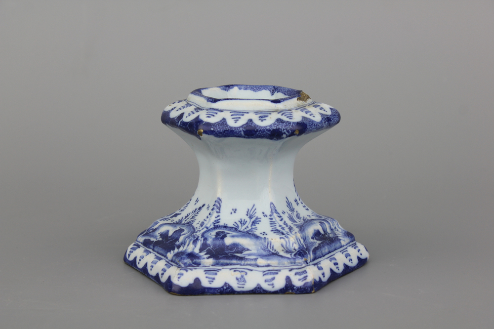 A N&uuml;rnberg blue and white Delftware salt cellar, 18th C.