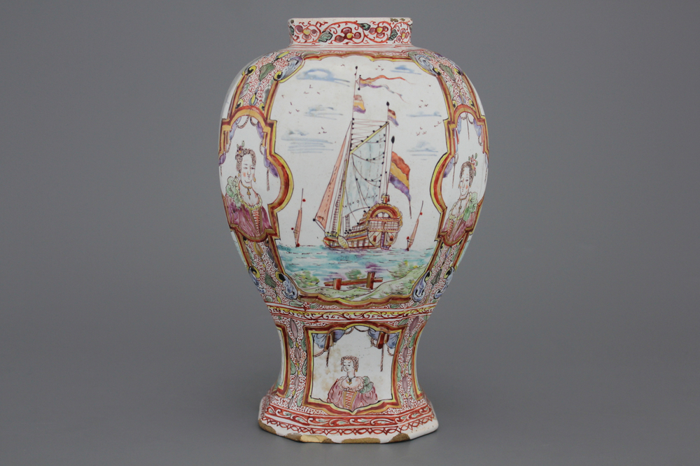 Vase remarquable en fa&iuml;ence de Delft &agrave; petit feu et dor&eacute;, 18e