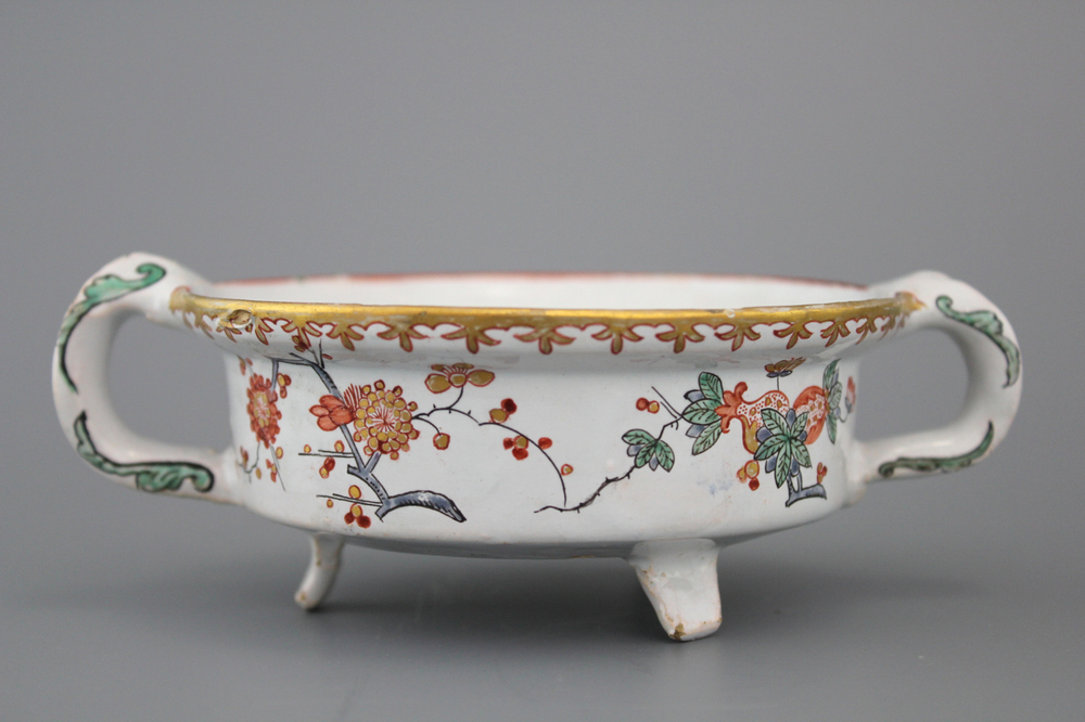 A Dutch Delft dor&eacute; kakiemon style &eacute;cuelle, 18th C.