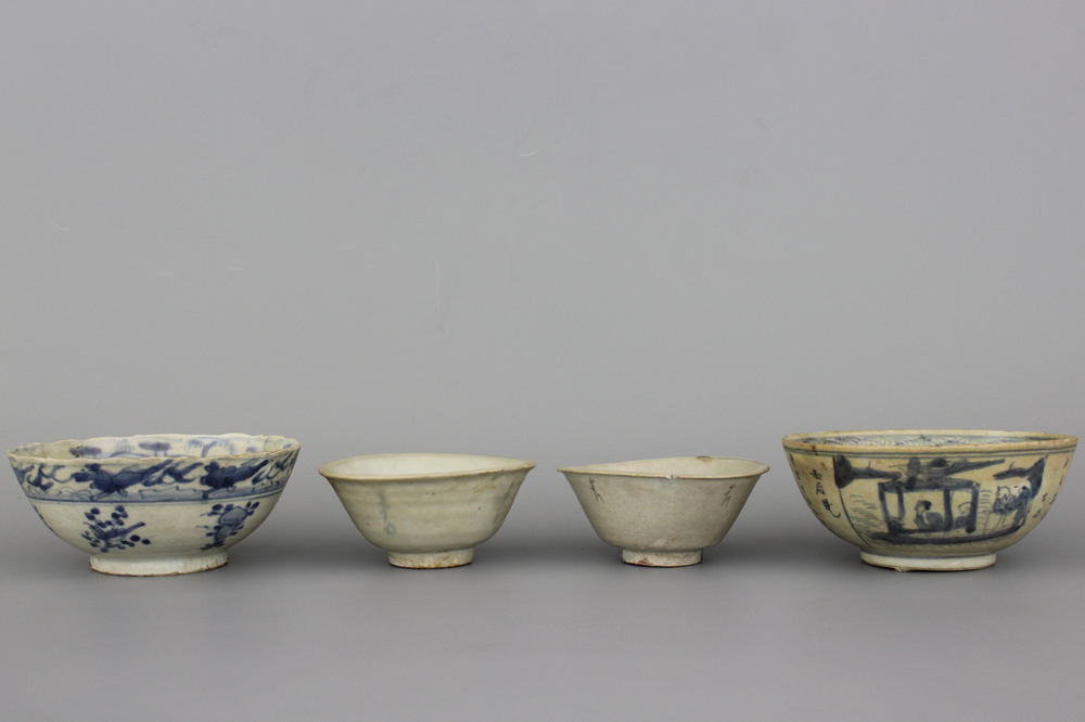 Lot de 4 bols en porcelaine de Chine en provenance du Hatcher cargo, dynastie Ming