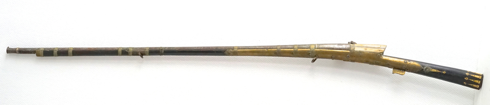 Groot Indisch geweer met lontslot, &quot;Toraor&quot;, 18e eeuw