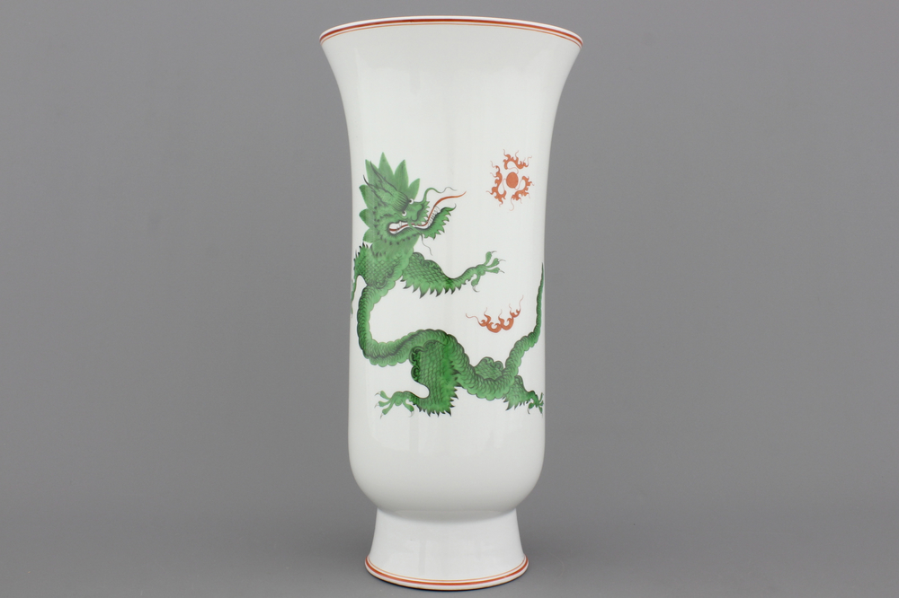 Vase &quot;Green Dragon&quot; avec chinoiserie, Meissen, 20e