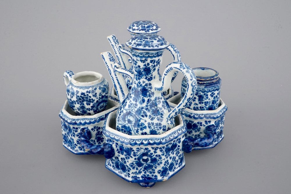 An exceptionally extensive Dutch Delft blue and white cruet set, 18th C.