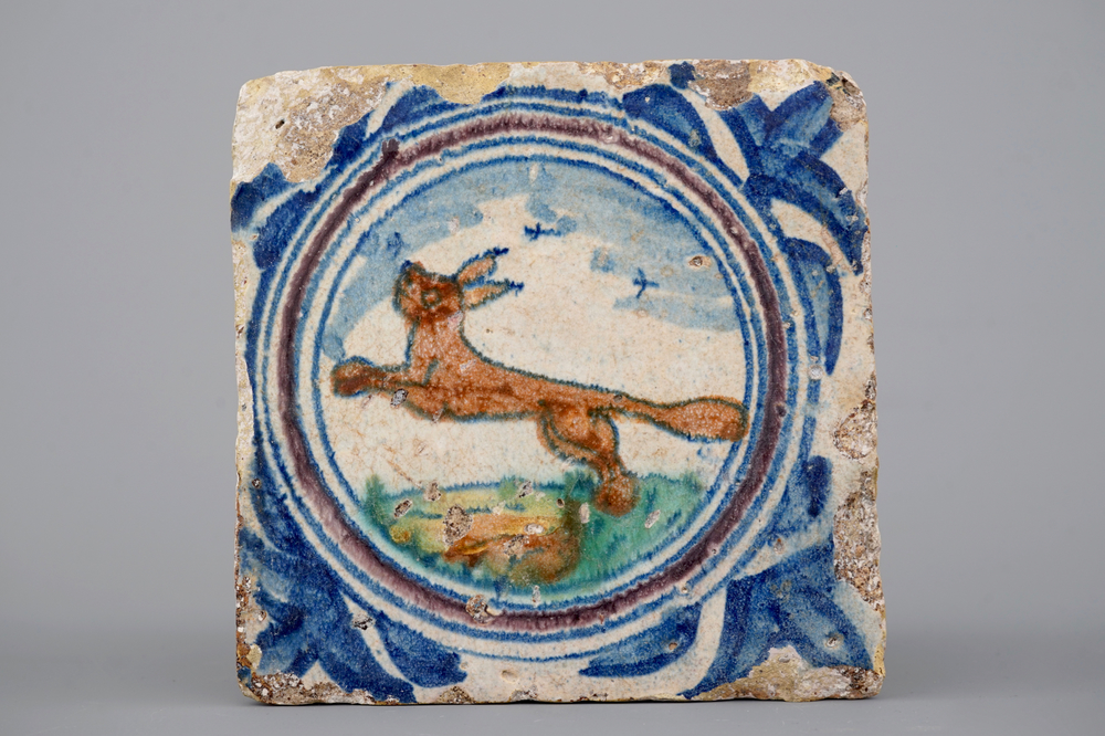 An early English Delftware medallion tile with a fox, ca. 1580
