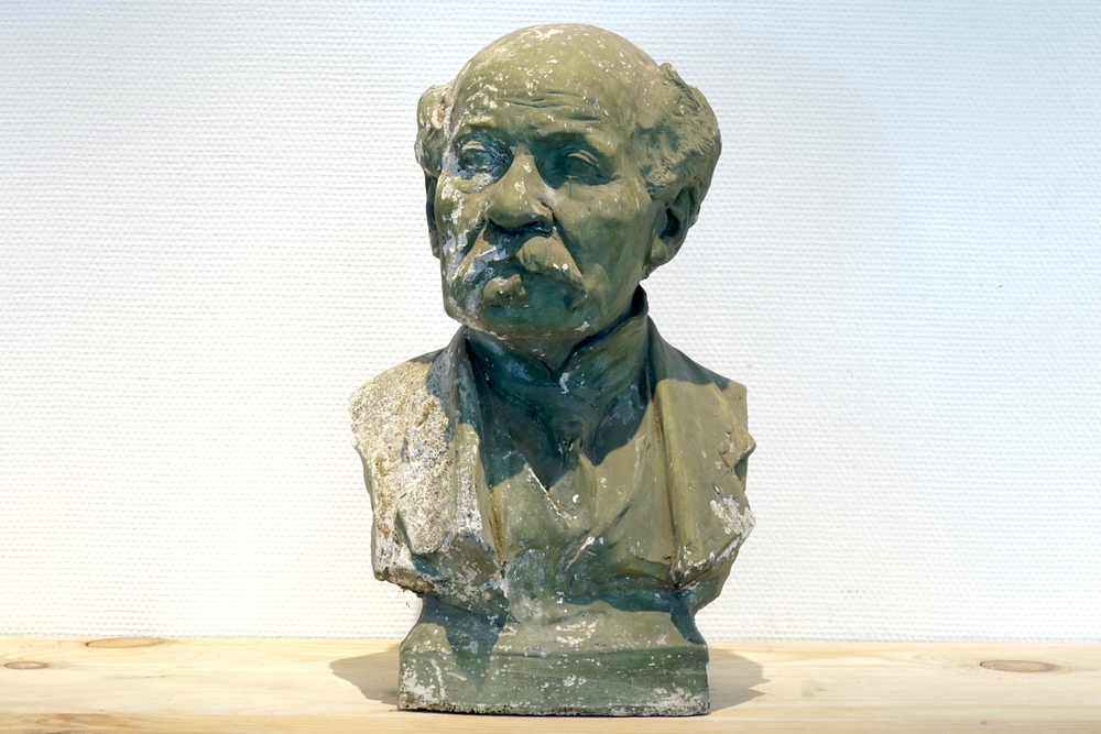 A plaster cast of a male bust, 19/20th C., Bruges
