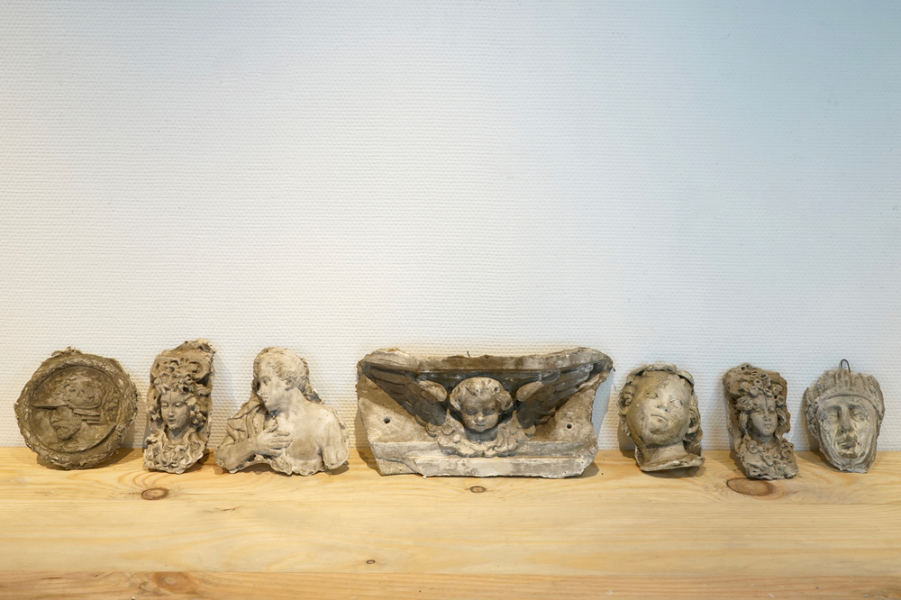 A set of seven plaster casts of heads, 19/20th C., Bruges