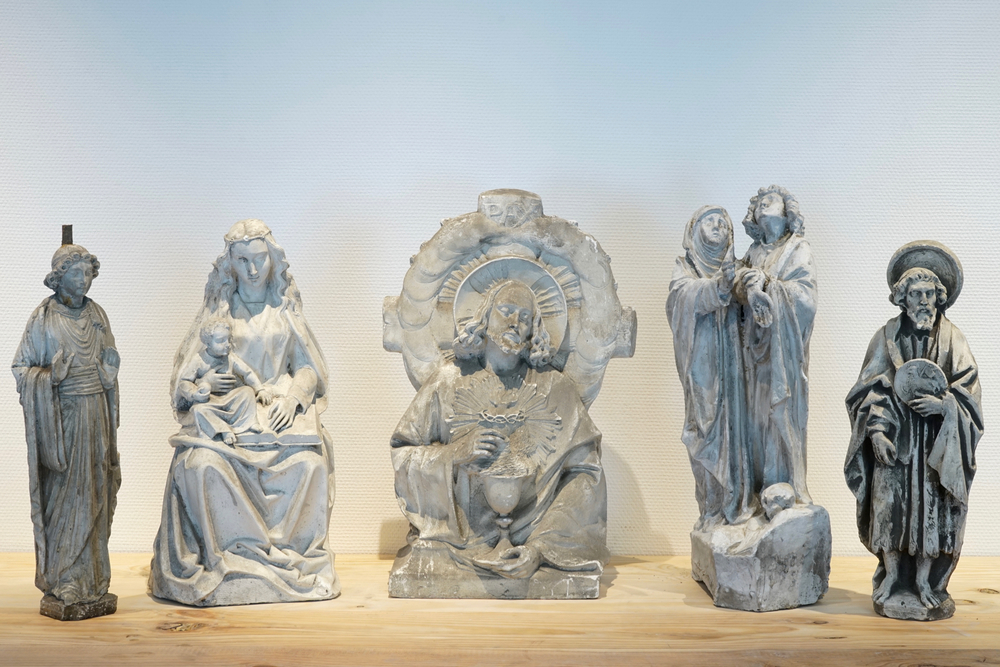 A set of five plaster casts of religious figures, 19/20th C., Bruges