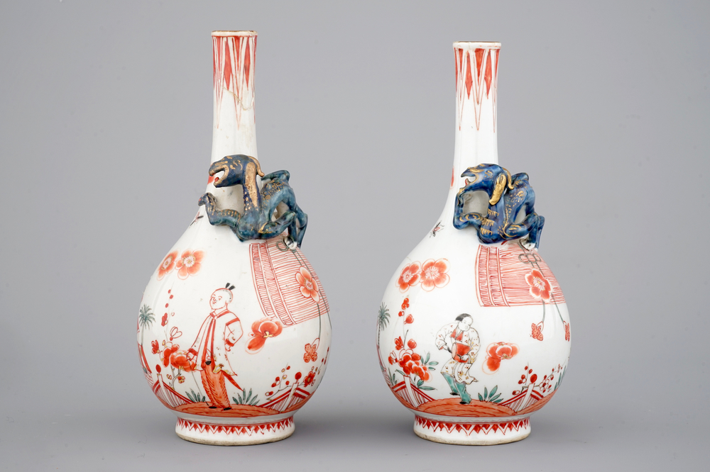 A pair of Chinese Dutch-decorated kakiemon-style bottle vases, Kangxi, ca. 1700
