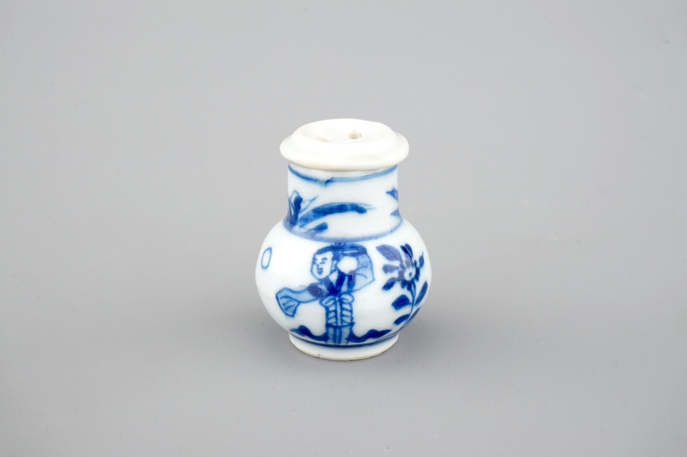 A rare Chinese porcelain blue and white miniature caster or shaker, Kangxi, ca. 1700