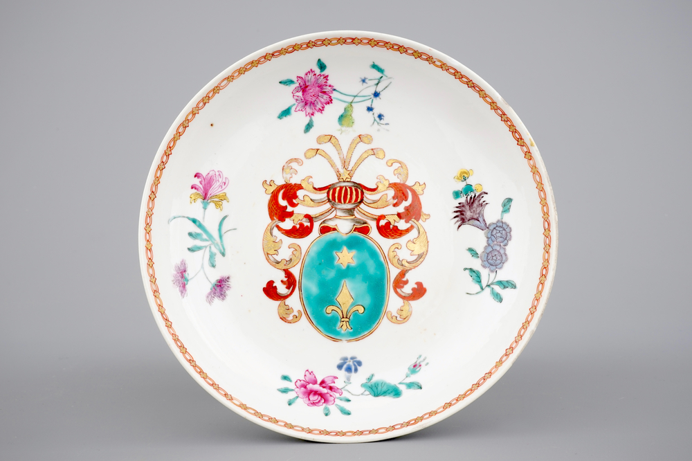 A Chinese famille rose export porcelain armorial plate, Qianlong, 18th C.