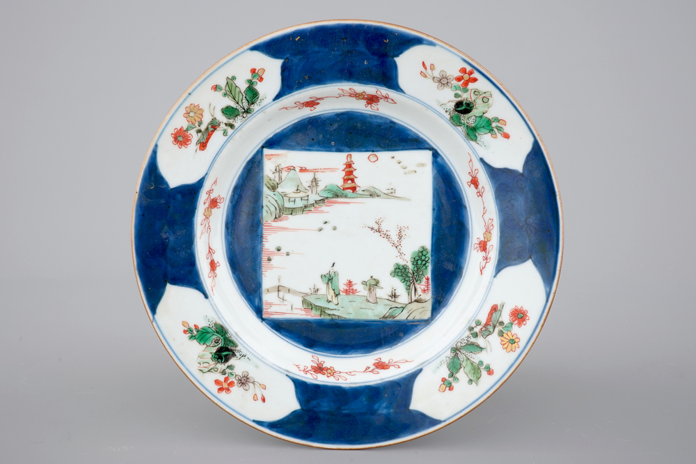 A Chinese porcelain bleu poudr&eacute; and famille verte plate, Kangxi, ca. 1700