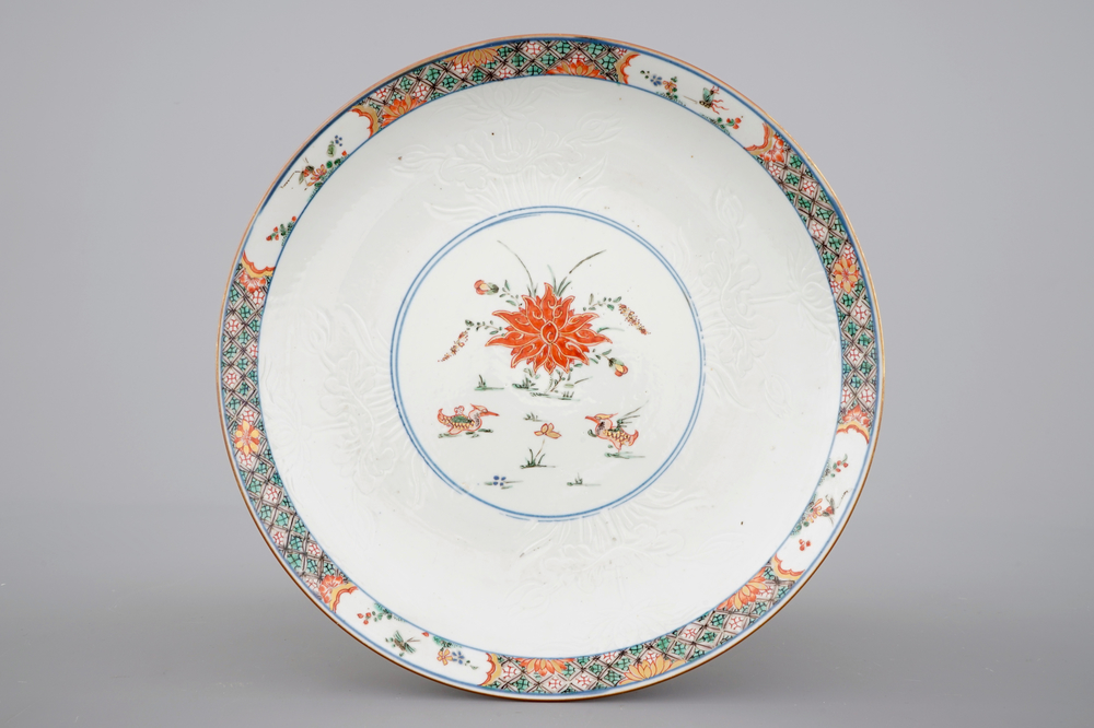 A refined Chinese famille verte porcelain incised decoration plate with ducks, Kangxi, ca. 1700