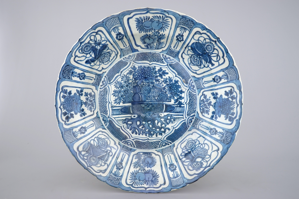 A large Chinese porcelain blue and white 'kraak' charger, Wan-Li, Ming Dynasty