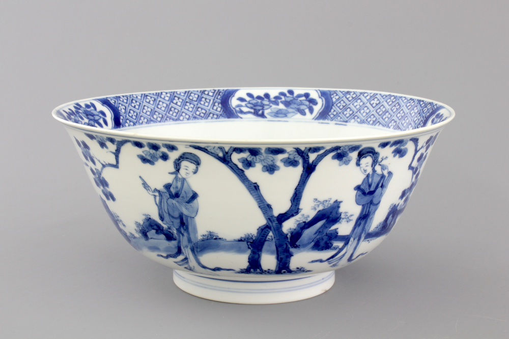 A blue and white Chinese porcelain bowl with &quot;Long Elizas&quot;, Kangxi, ca. 1700