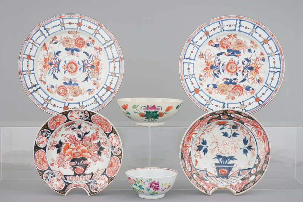 A pair of Chinese Imari porcelain dishes and two famille rose bowls, with 2 Japanese Imari shaving bowls, 18th C.
