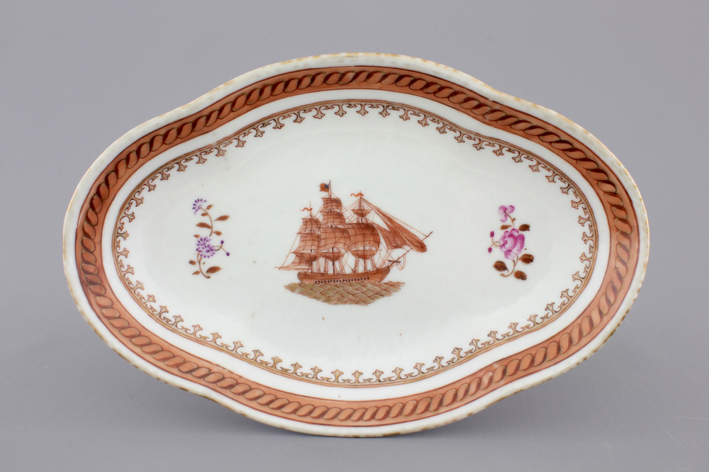 A Chinese export porcelain oval serving dish with a boat, 18th C.
