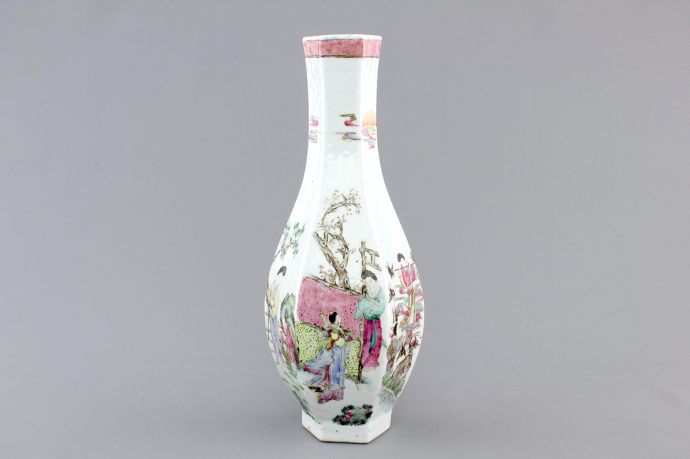 A Chinese hexagonal famille rose vase, 18/19th C.