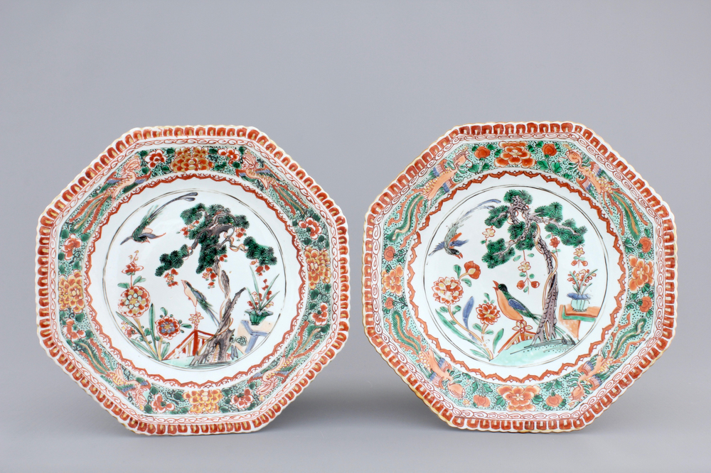 A pair of octagonal Chinese famille verte porcelain plates, Kangxi, ca. 1700