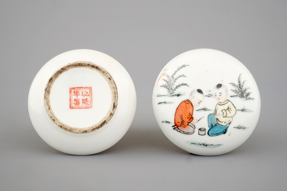 A round Chinese porcelain box and cover with erotic scenes inside, 20th C.