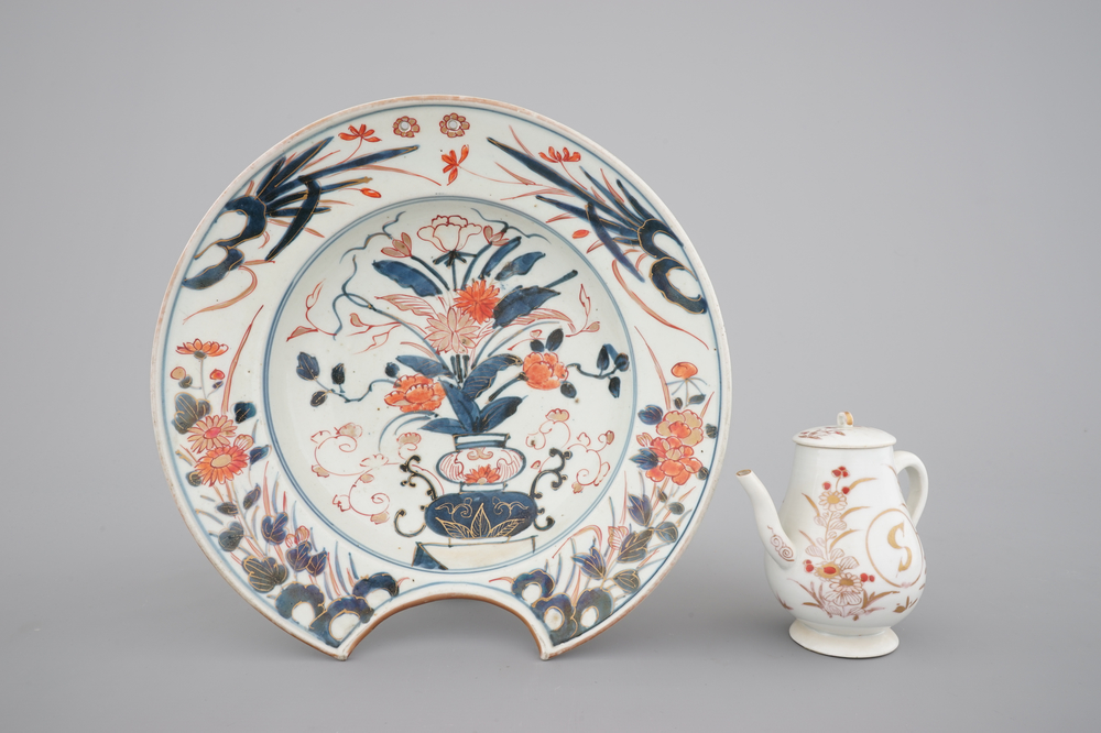 A Japanese Imari shaving bowl and an Arita soy jug, 17/18th C.